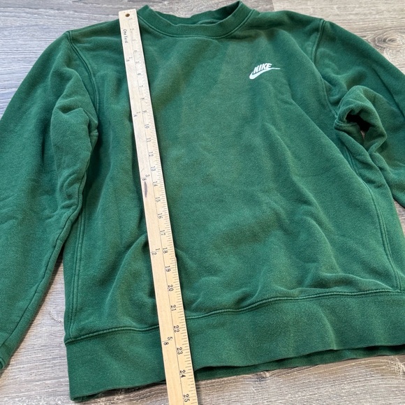 Nike Unisex green sunfaded Sweatshirt crewneck xs - Picture 5 of 6
